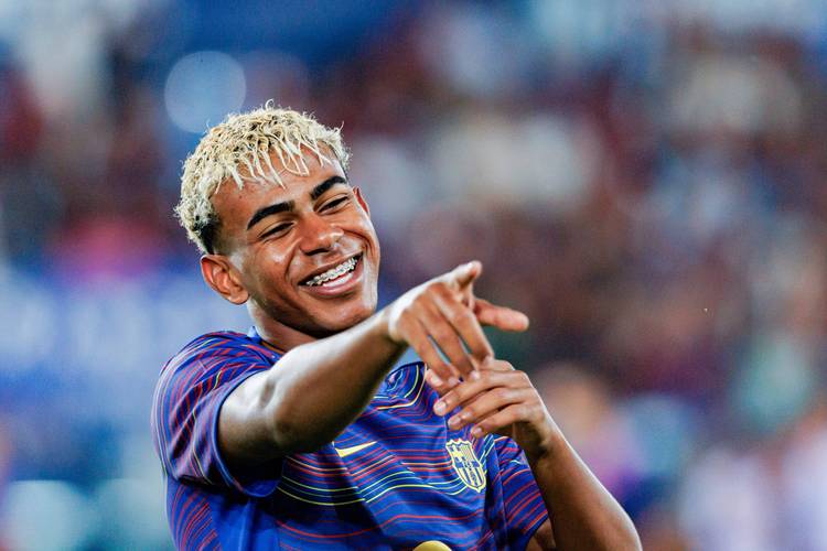 早报 ｜ 利雅得胜利5比1扎瓦拉