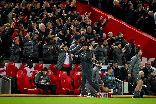 中超最新赛程与积分榜：上海海港、上海申花领跑